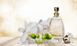 Gesichtcremes im Parfüm