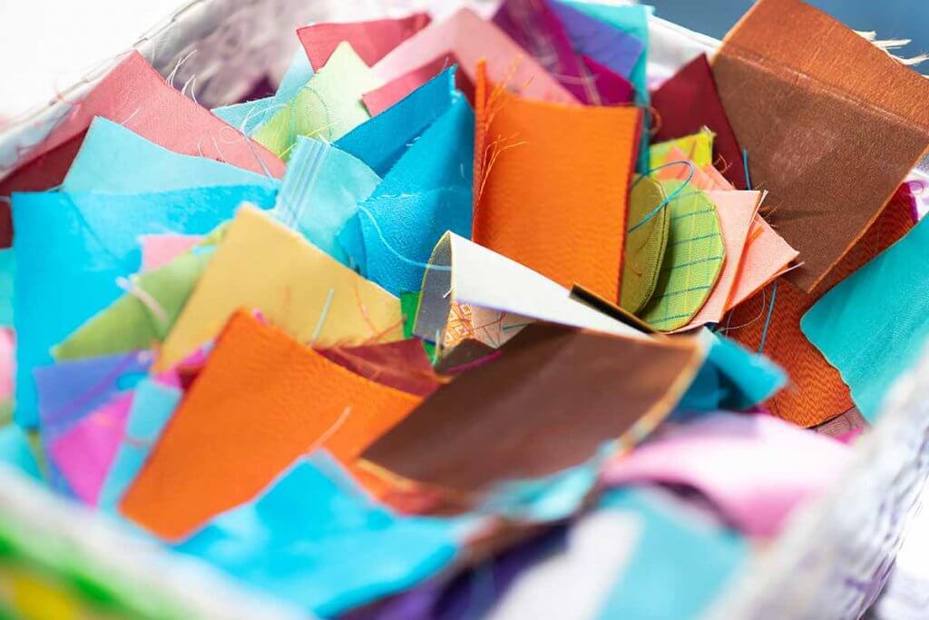 standboxsack-stofffetzen_im_close_up